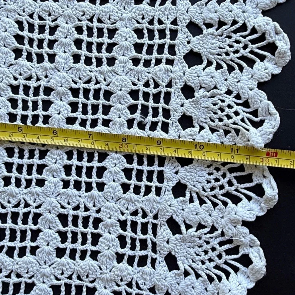 Vintage White Crochet Lace Table Runner Rectangular Pineapple Pattern 24x12